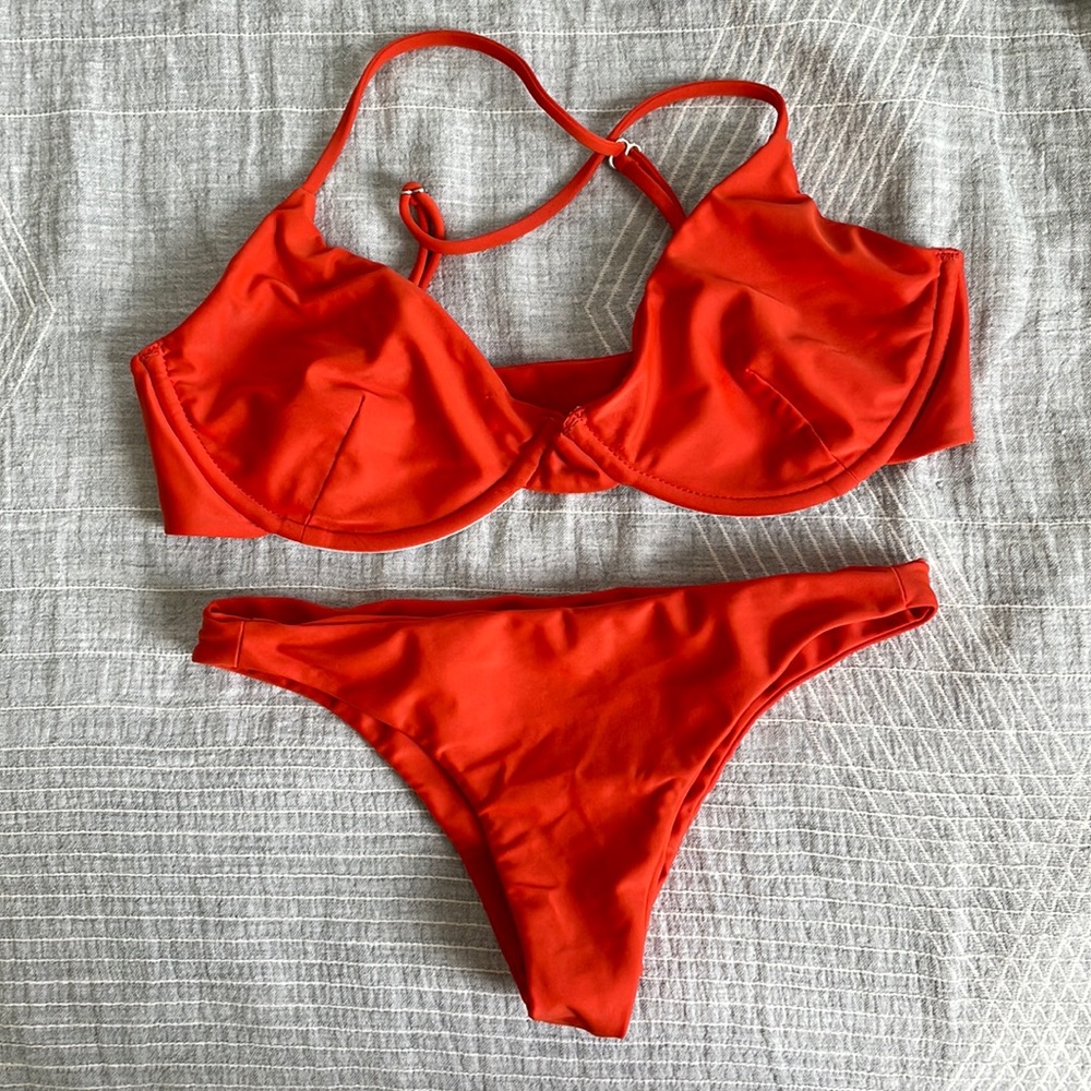 Mikoh Bikini Large top, Small Bottoms